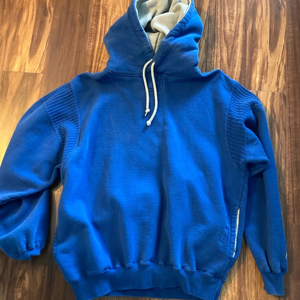 Sweat shirt